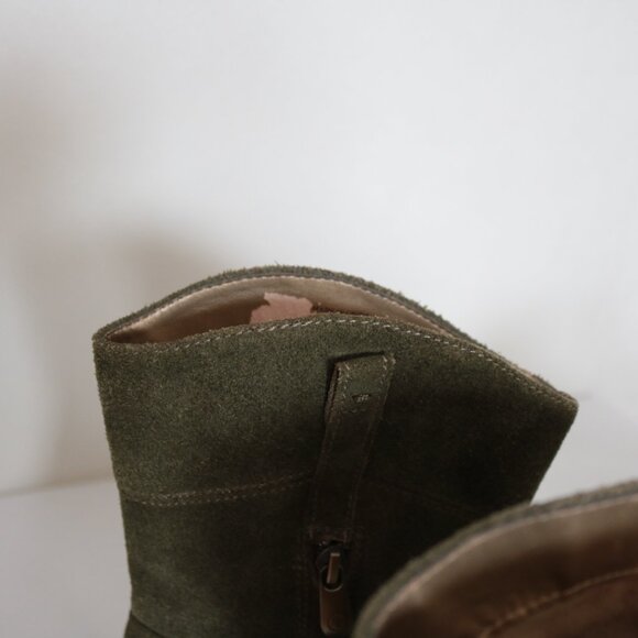 Adrienne Vittadini Fonzie Olive Western Suede Heeled Booties Size 8.5 - Picture 13 of 15